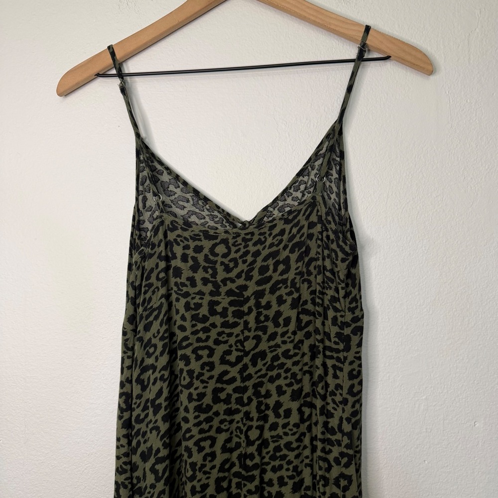 Hollister - Green Animal Print Midi Slip Skirt with Slit Size Medium Grunge Goth - Picture 5 of 11